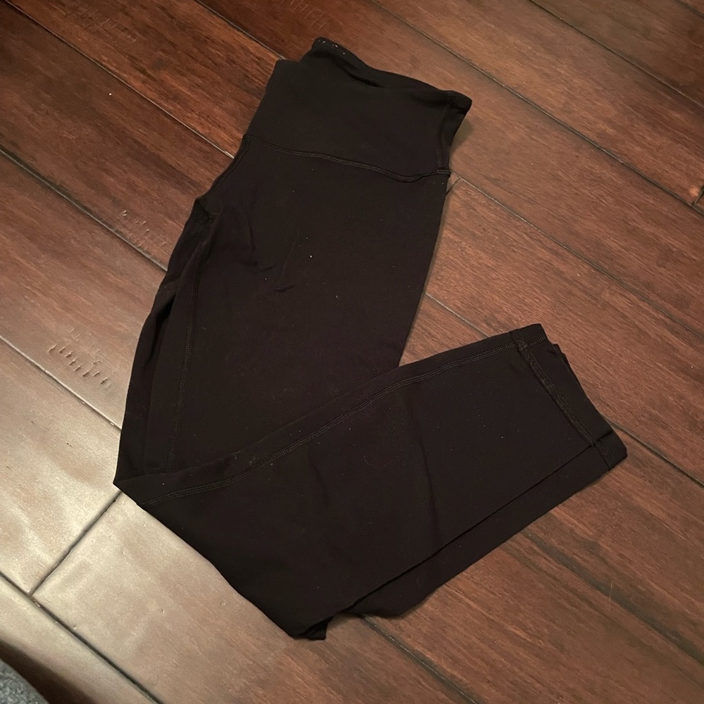 Lululemon Black Wunder Under Leggings
